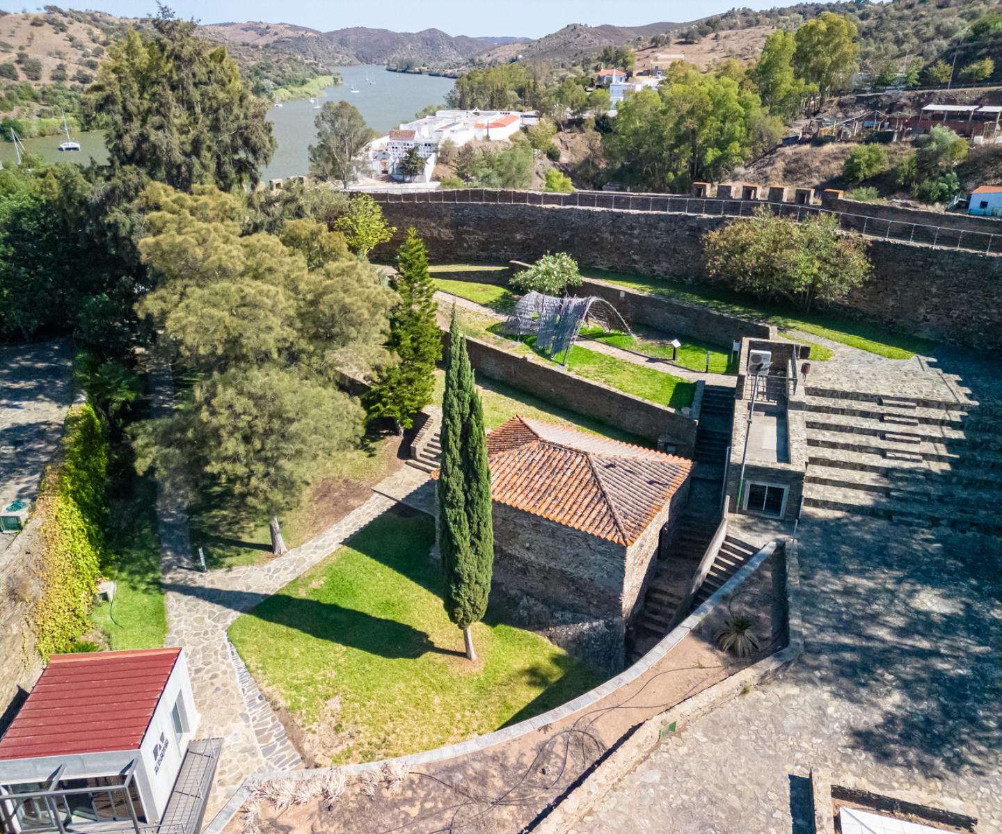 Castelo e miradouro da Vila de Alcoutim 