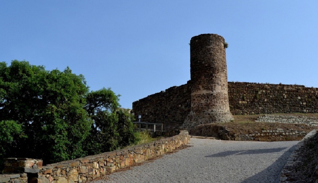 Castelo de Alzejur
